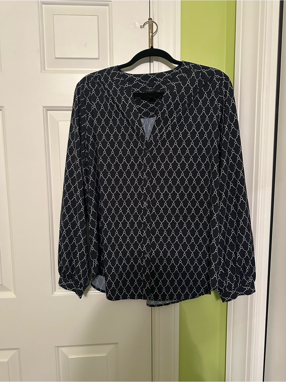 Ann Taylor Factory Geometric Button Down Blouse Size Large